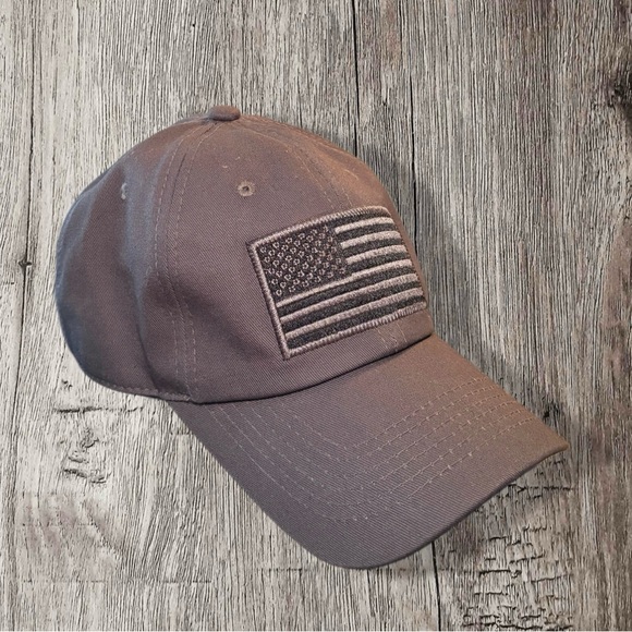 N/A Other - Charcoal American Flag Men's Baseball Cap